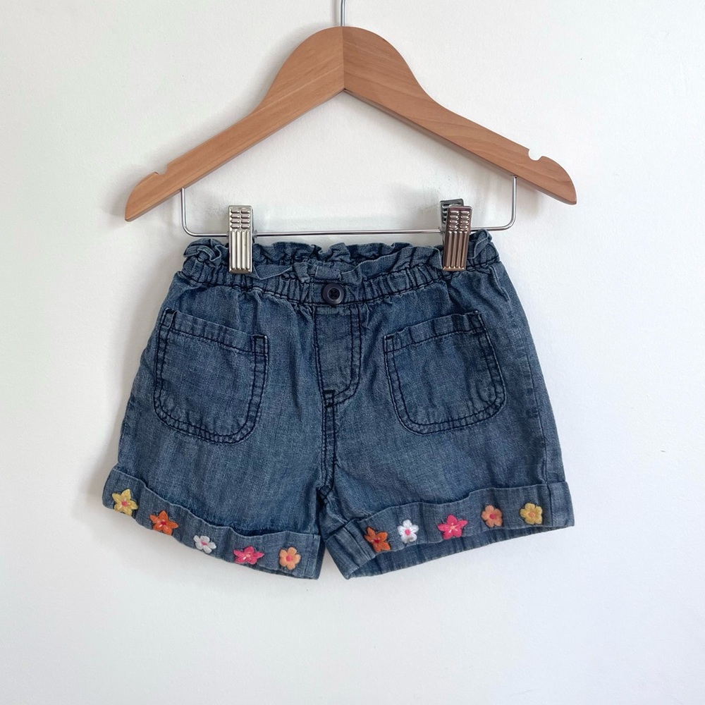 3/$20💥5 Gymboree Chambray Paper Bag Shorts, Embroidered Flower 🌸 Cuff, Pockets